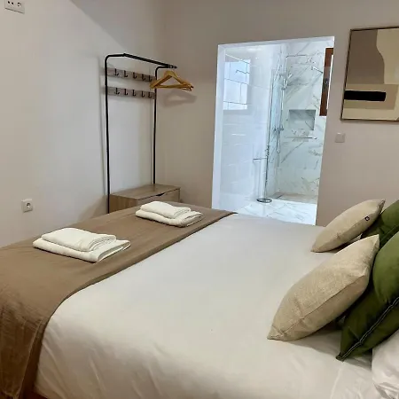 Anita & Leonel's House B *