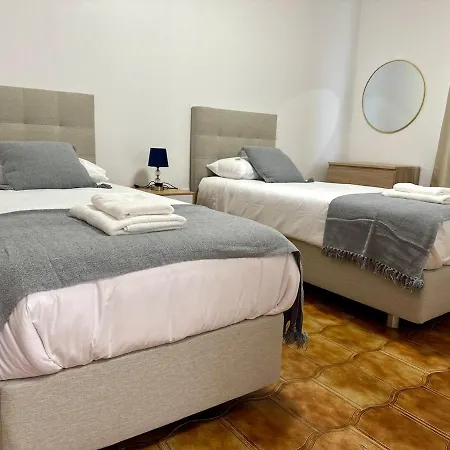 Anita & Leonel's House B Gaula